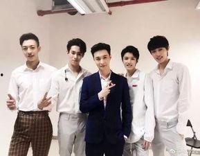 偶练香蕉娱乐成员,香蕉娱乐成员闪耀舞台